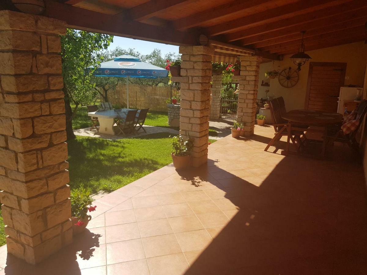 Casa Istria Villa Buje Eksteriør bilde